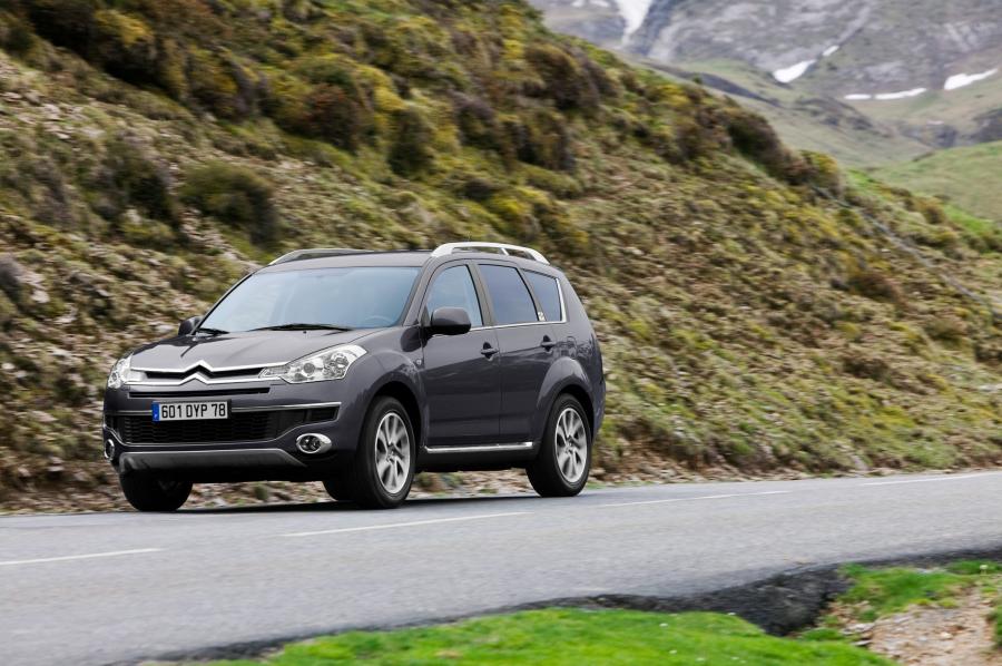  Citroen C-Crosser 2008 года  (фото 16 из 144)
